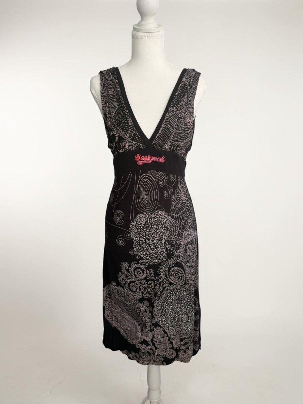 DESIGUAL Black Swirl V Neck Dress Size Small NEW NWT